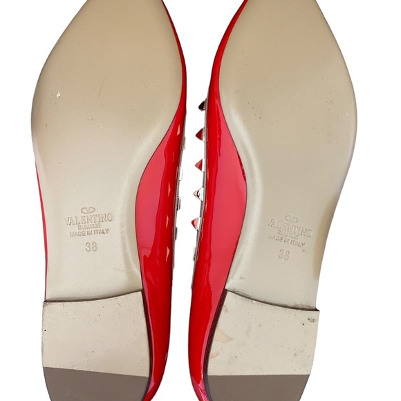 VALENTINO PATENT ROCKSTUD BALLET FLATS - Picture 4 of 5